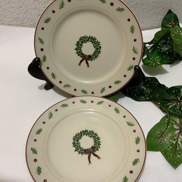 Vintage Merry Brite Christmas Salad Dessert Plates Holiday set of 2 A14 - Picture 1 of 5